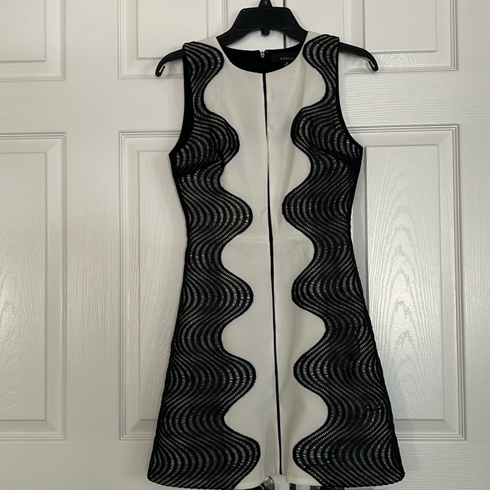 Vintage Color block Black And White 2 Tone Contrast Embroidery Accent Dress XS - Picture 1 of 15